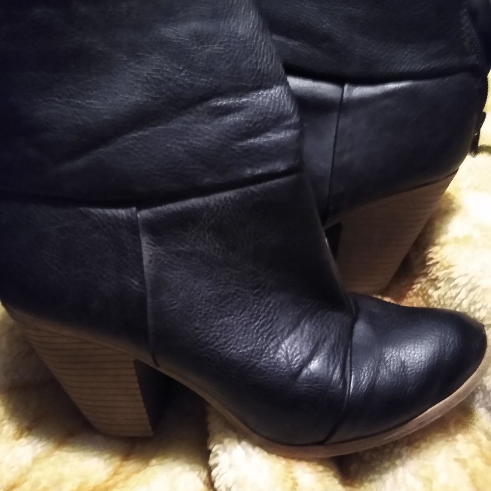 Dress boots